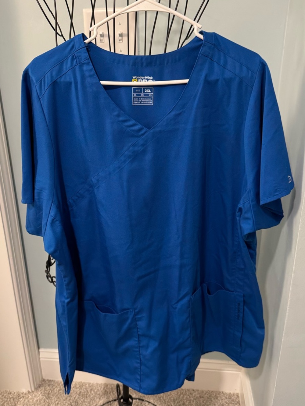 Wonder wink Pro Women’s Scrub Top 2X 2XL Royal Blue 4 pocket mock wrap shirt